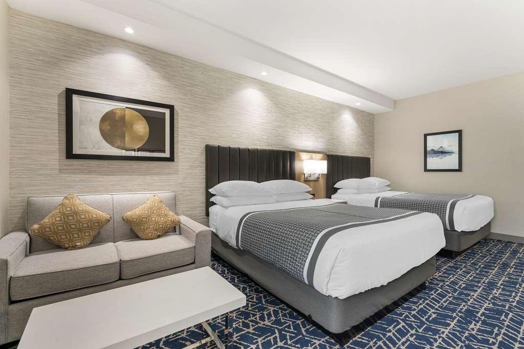Best Western Premier Route 97 Vernon Room photo